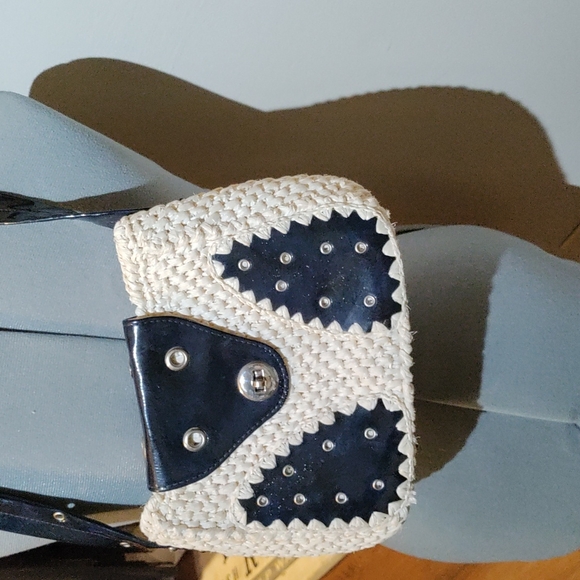 Roger Van S purse - Picture 1 of 7